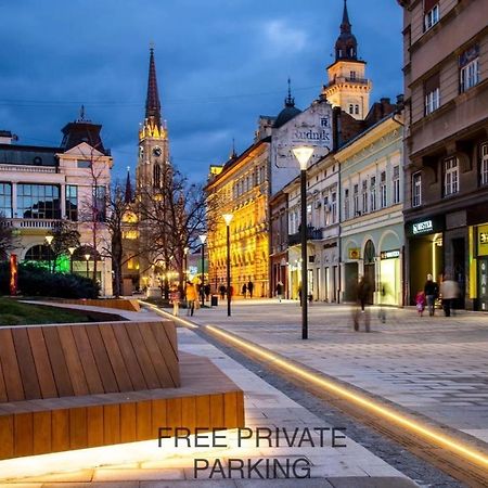 Theatre Square Apartments Novi Sad Dış mekan fotoğraf