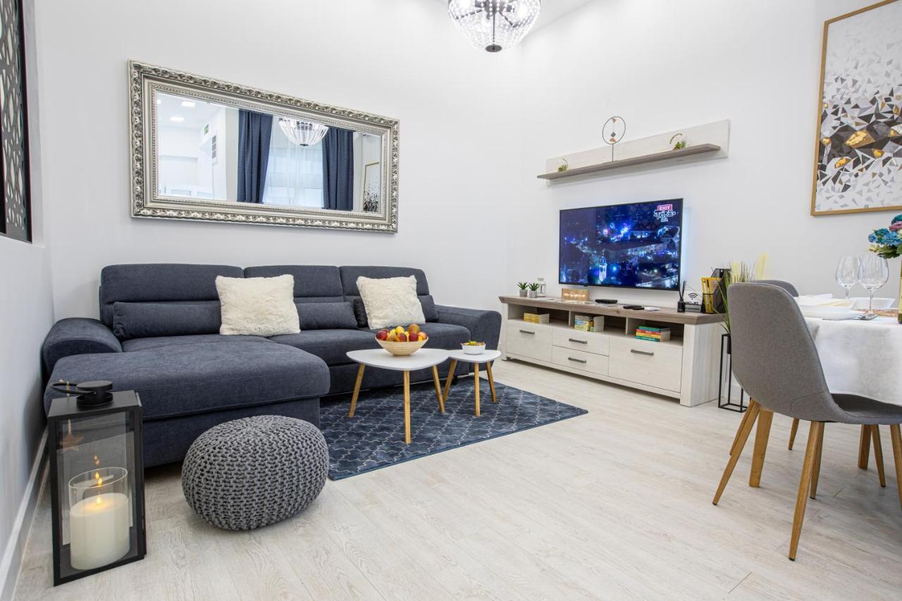 Theatre Square Apartments Novi Sad Dış mekan fotoğraf