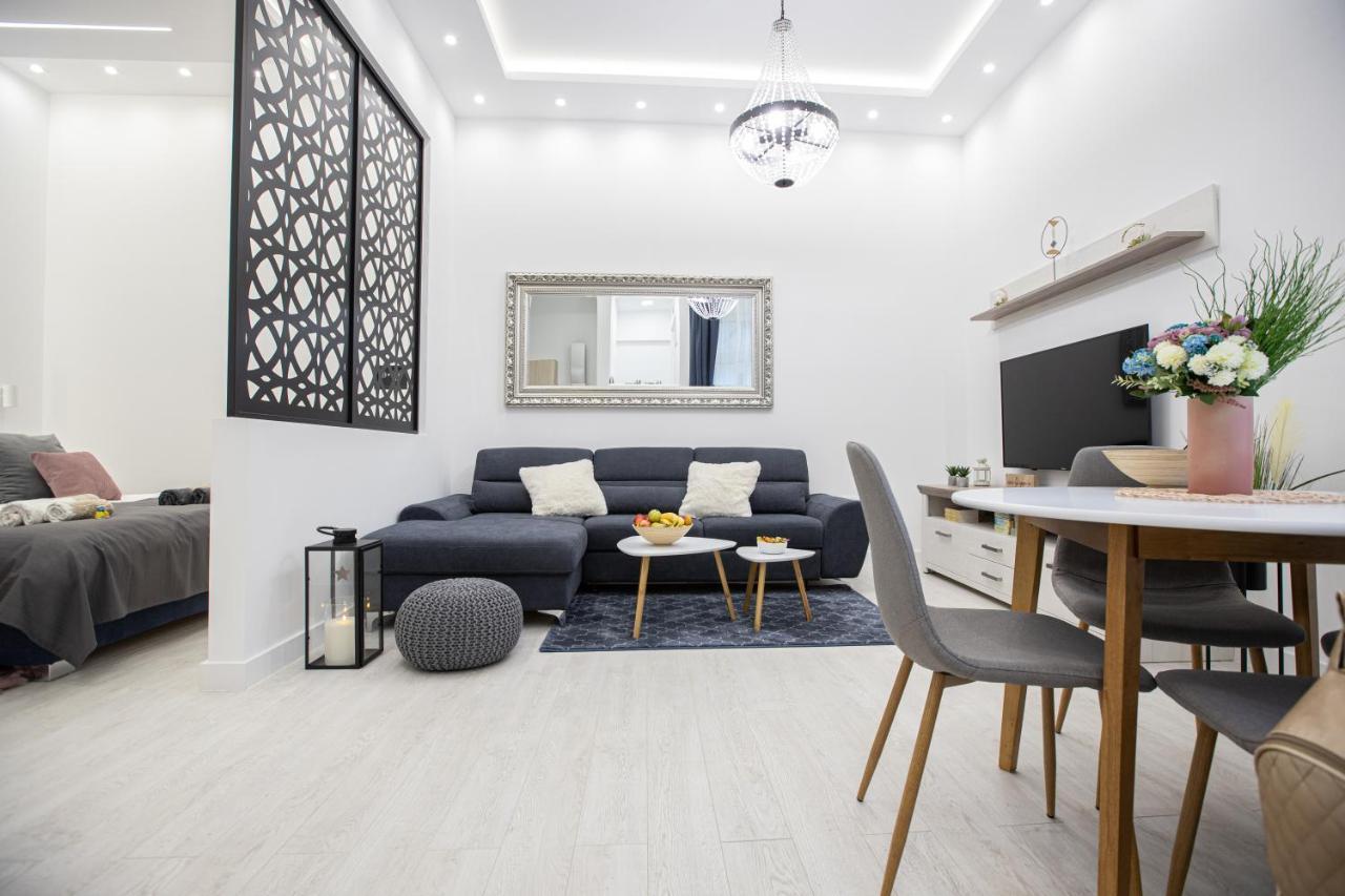 Theatre Square Apartments Novi Sad Dış mekan fotoğraf