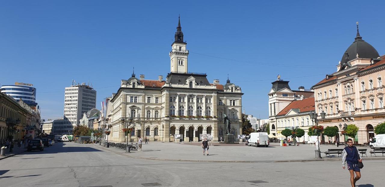 Theatre Square Apartments Novi Sad Dış mekan fotoğraf