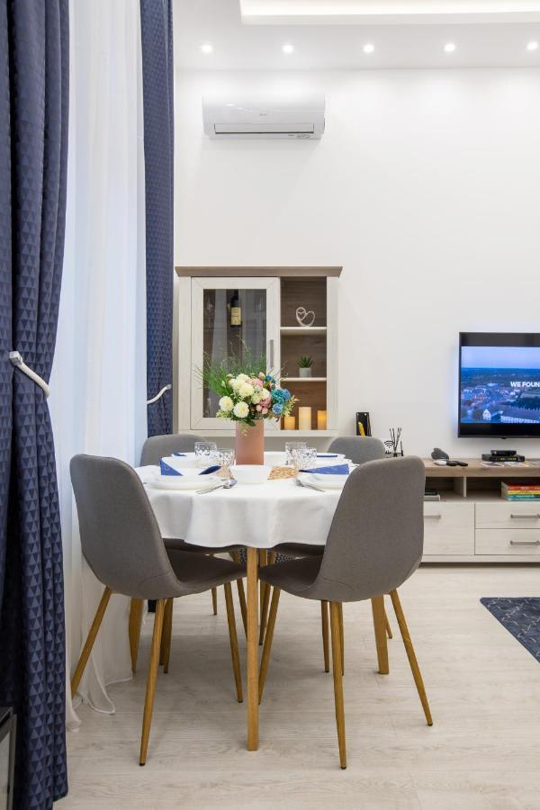 Theatre Square Apartments Novi Sad Dış mekan fotoğraf
