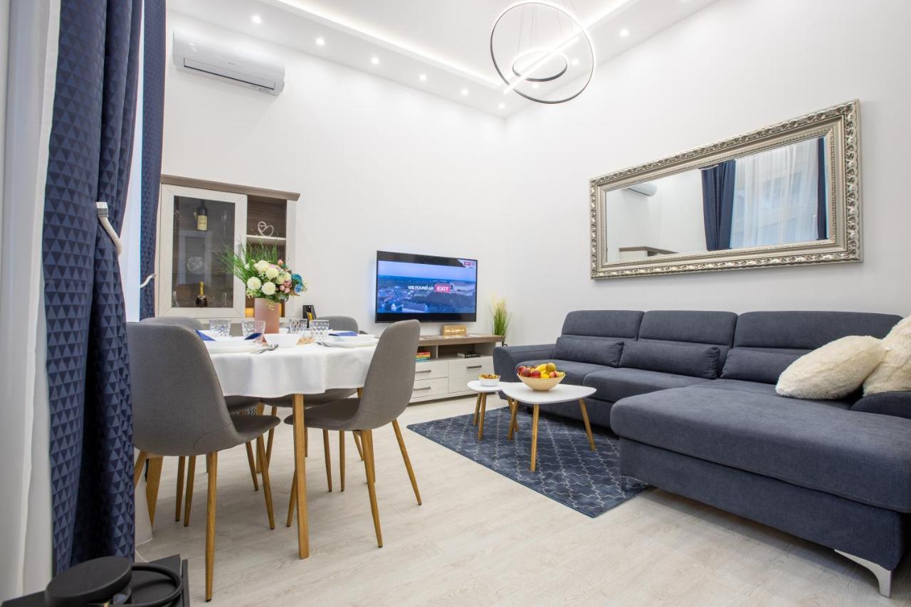Theatre Square Apartments Novi Sad Dış mekan fotoğraf