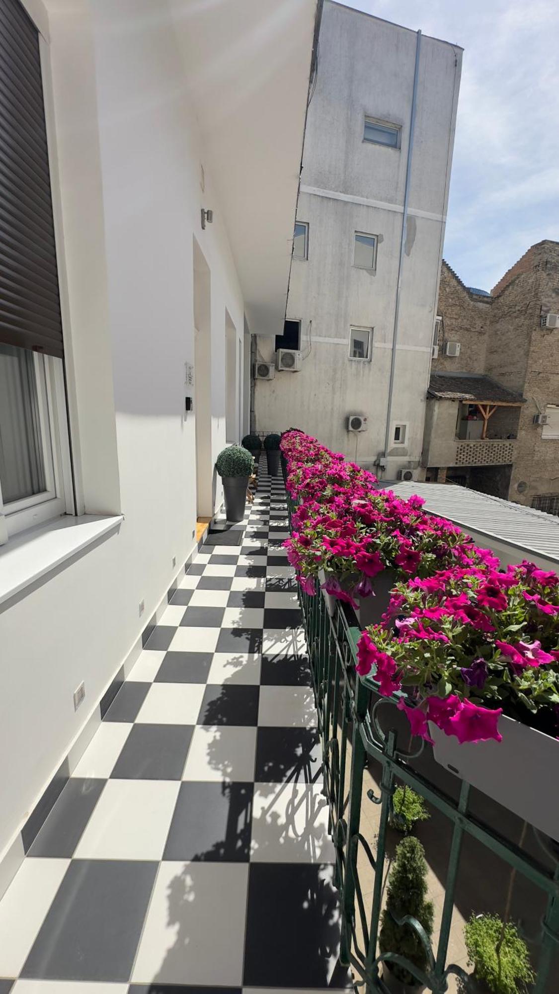 Theatre Square Apartments Novi Sad Dış mekan fotoğraf